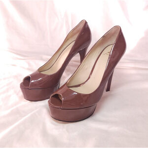 Brian Atwood Patent Leather Vero Cuoio Peep Toe Pumps US 7.5 Color Cappuccino